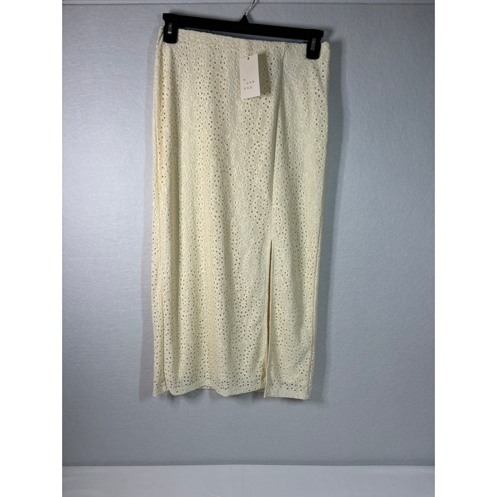 A New Day Cream Eyelet Midi Skirt Side Slit Size 6 NWT Off White Summer Boho